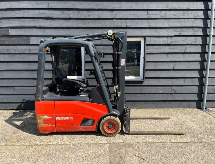 Linde E16-01 Heftruck Elektrisch TRIPLO FREELIFT Sideshift