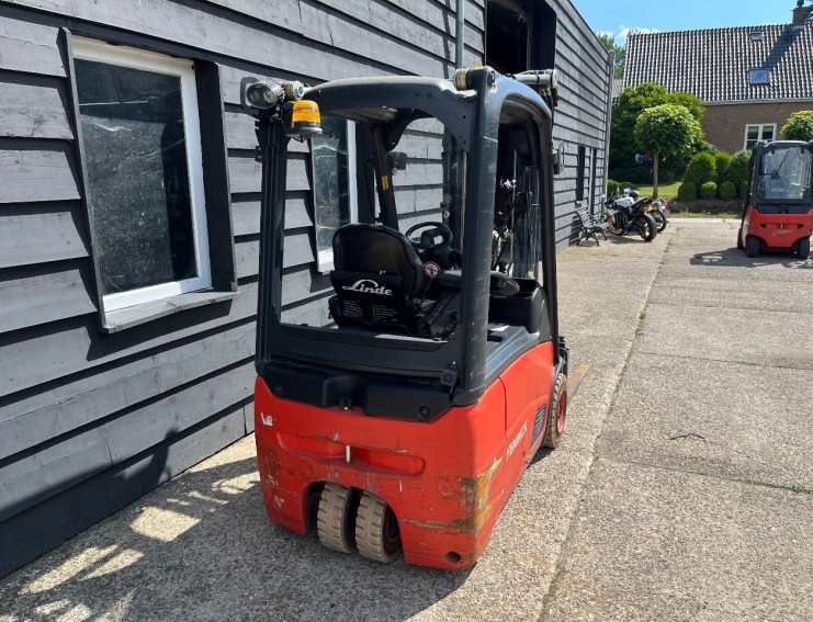 Linde E16-01 Heftruck Elektrisch TRIPLO FREELIFT Sideshift