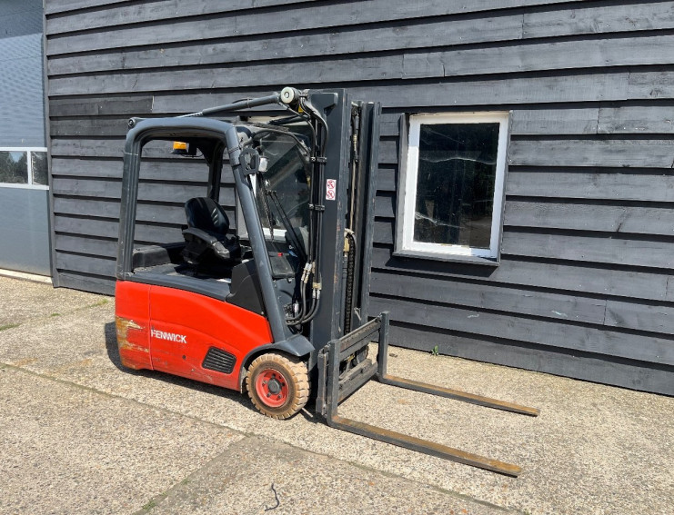 Linde E16-01 Heftruck Elektrisch TRIPLO FREELIFT Sideshift